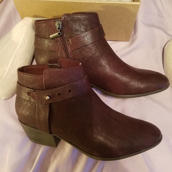 Clark's Shoes - ✨️NIB✨️ Women's Clark Booties